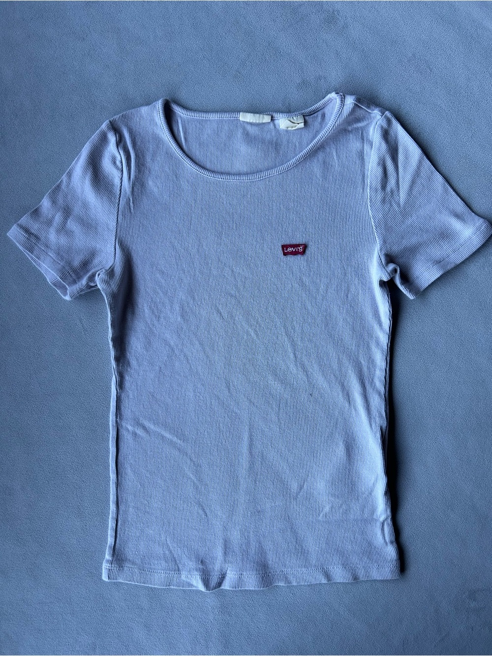 Levi’s ~ Ribbed Basic Tee ~ Women’s Size XS